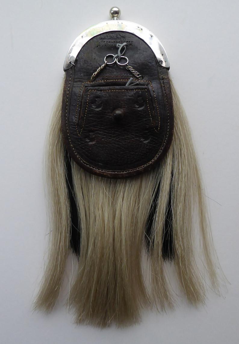 antique scottish horsehair sporran.jpg