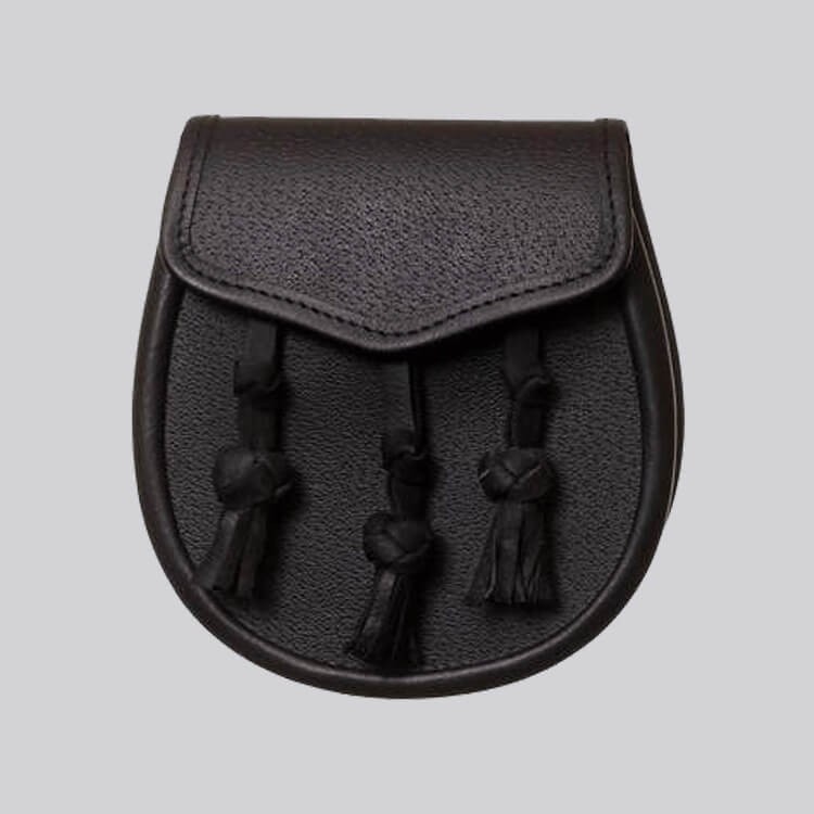 black leather plain design knotted tassel sporran l4.jpg