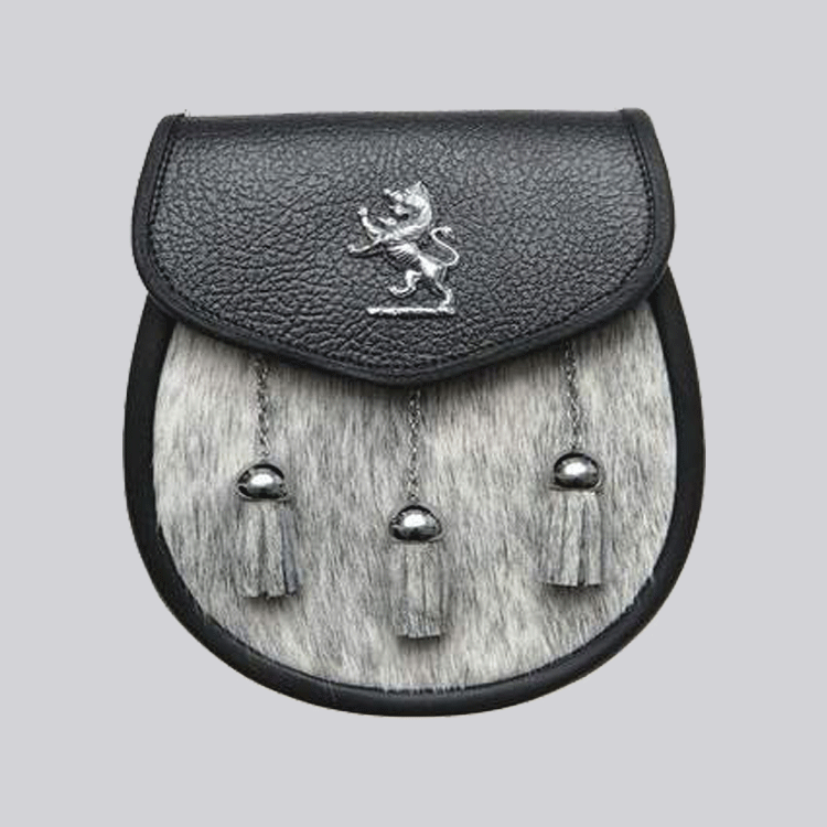 calfskin lion emblem semi dress natural sporran.gif