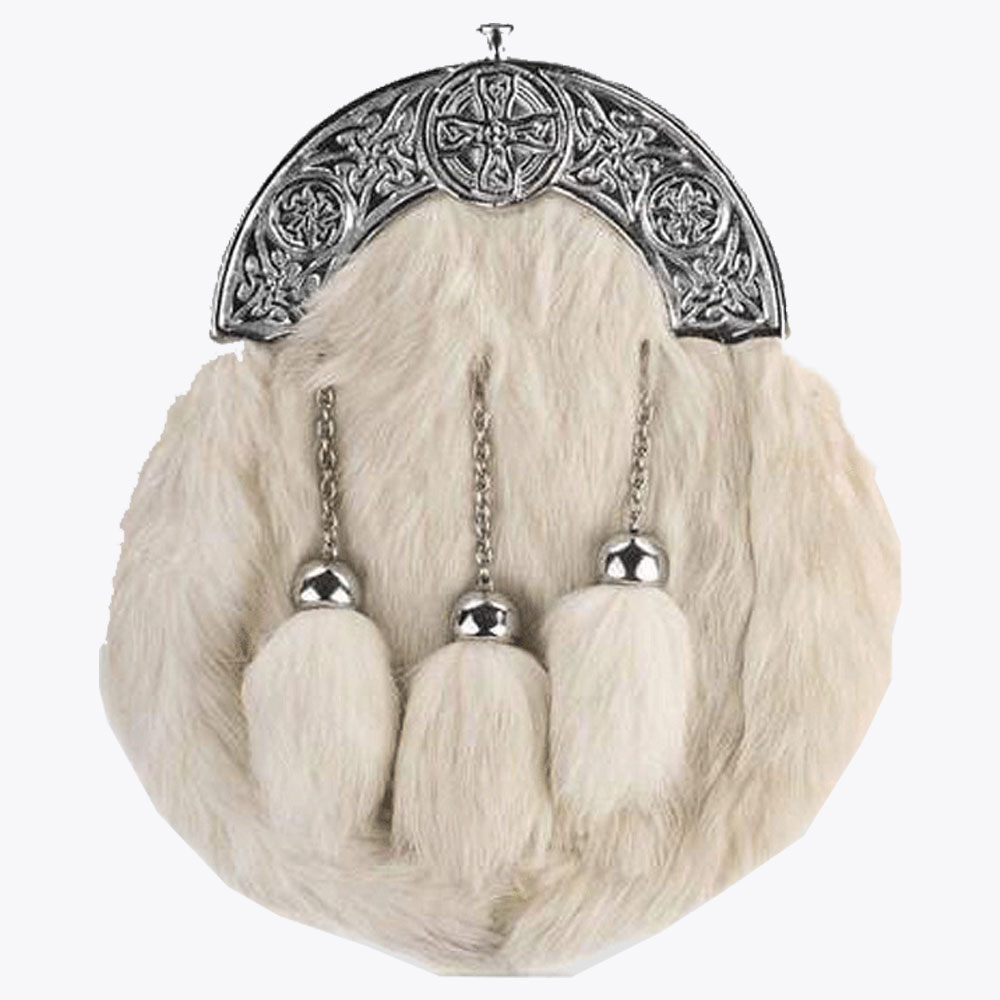 cream rabbit fur sporran.jpg