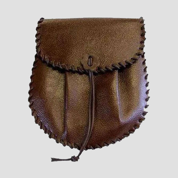 rob roy style brown leather sporran.jpg